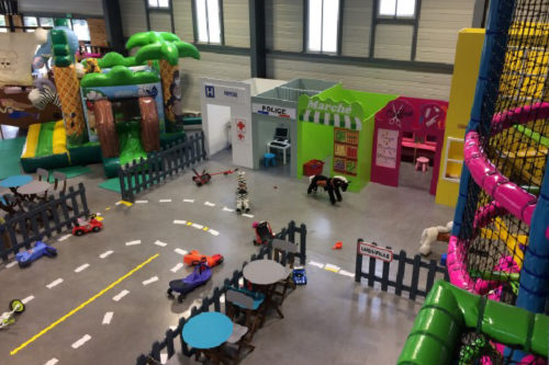Ludi-ville-parc-pour-enfants-Ludi-Planet-à-Montaigu